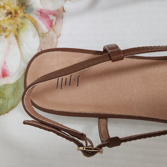 J Jill Women's Size 11 Brown Leather Upper Flat Sandals - Picture 3 of 7